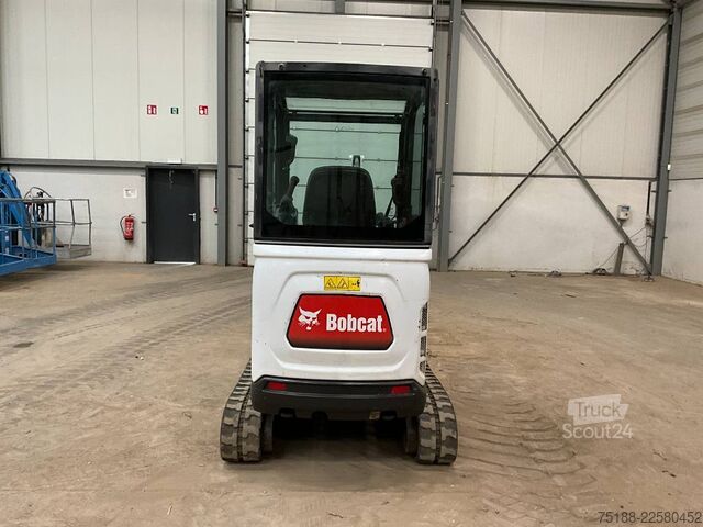 Minikoparka Bobcat E 19