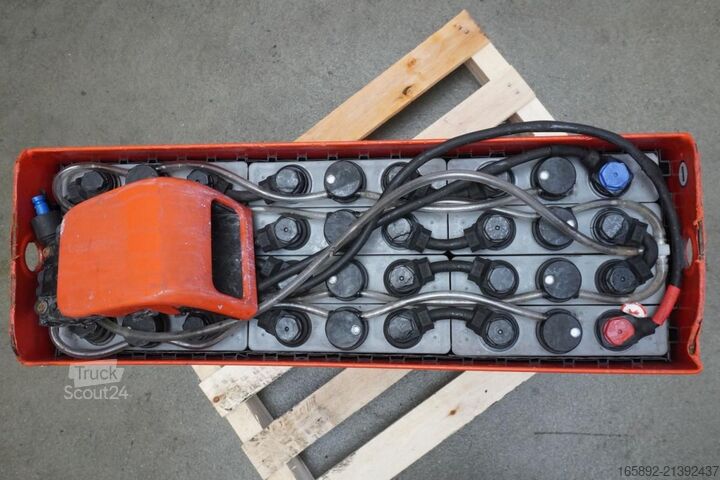 šakinio krautuvo baterija GRUMA 24 Volt 2 PzS 250 Ah