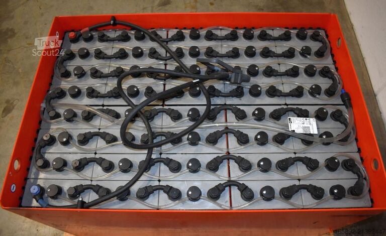 šakinio krautuvo baterija GRUMA 80 Volt 4 PzS 460 Ah