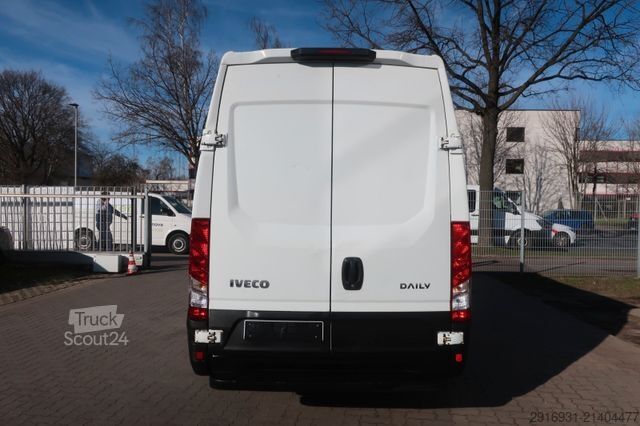 Hög tak skåpbil IVECO Daily Kasten 35 S 11 V Radstand 3520 L Nr. 103