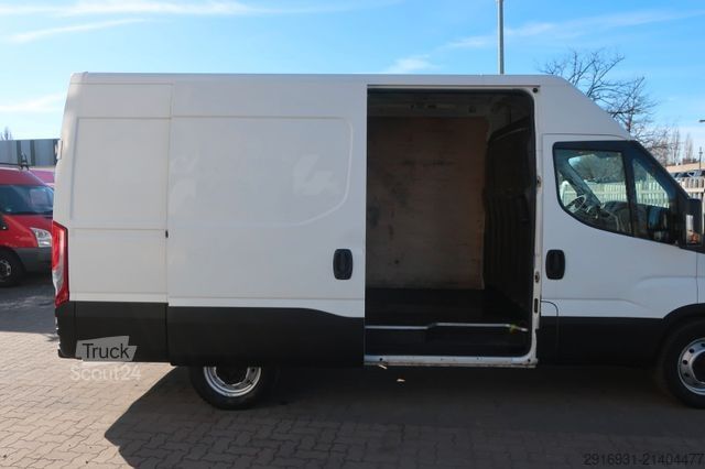 Hög tak skåpbil IVECO Daily Kasten 35 S 11 V Radstand 3520 L Nr. 103