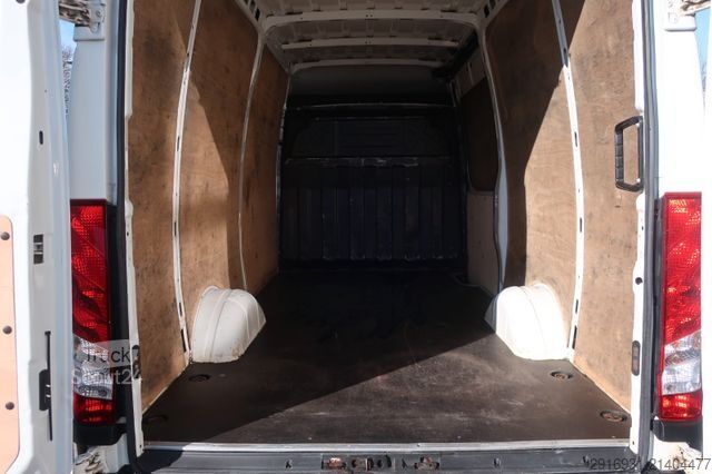 Hög tak skåpbil IVECO Daily Kasten 35 S 11 V Radstand 3520 L Nr. 103