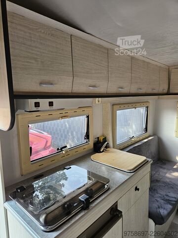 Autorulotă cu alcovă Ford Transit