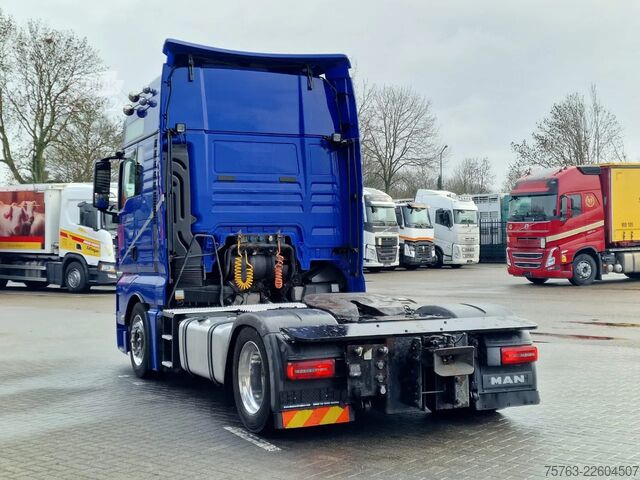 Volumul SZM MAN TGX 18.420 Low deck - Lifting 5th wheel - Retar...