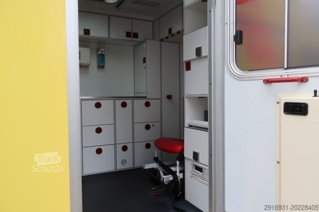 Πυροσβεστικό όχημα MERCEDES-BENZ Sprinter RTW 519CDI 1.Hand/ Navi / Fzg Nr: A79