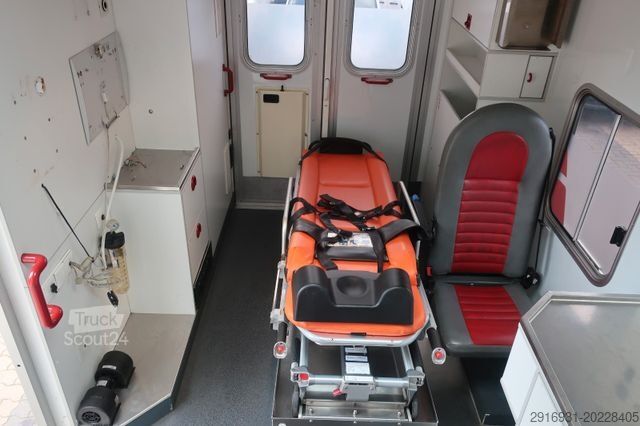 Πυροσβεστικό όχημα MERCEDES-BENZ Sprinter RTW 519CDI 1.Hand/ Navi / Fzg Nr: A79