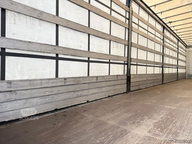 Semirremolque abierto con toldo SCHMITZ CARGOBULL SCB*S3T 3x Achs Safety Roof TOP Zustand