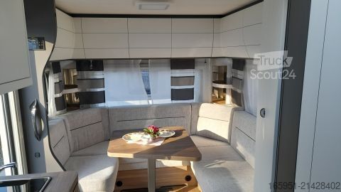 Lakókocsi Hobby Excellent Edition 495 UL 1800kg, TV Halter