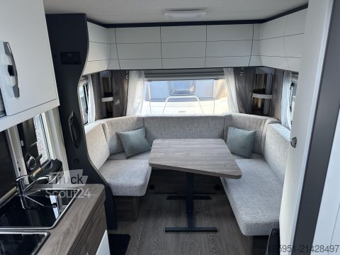 Lakókocsi Hobby Excellent Edition 495 UL Mod.2026 1800kg