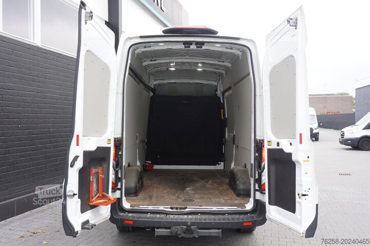 Furgoneta con caja Ford Transit 2.0 TDCI L3H3 EURO 6 - Airco - Navi - C...