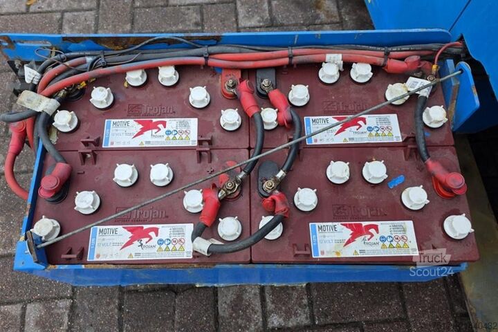 Scissor lift Genie GS4047 Electric, 14m Working Height, 350kg Capacit