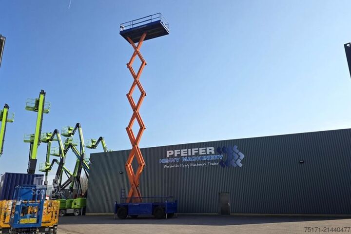 Sakseløft Liftlux SL205-25 D4WDS/P Diesel, 4x4 Drive, Hydraulic Deck