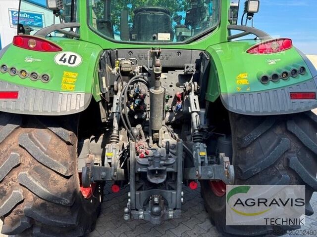 Tractor Fendt 718 VARIO S4 Profi Plus
