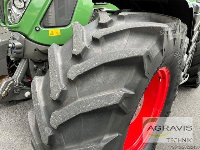 Tractor Fendt 718 VARIO S4 Profi Plus