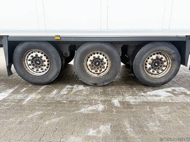 Gekoeld/bevroren transport Schmitz Refrigerated trailer / Kühlauflieger / Køletrailer