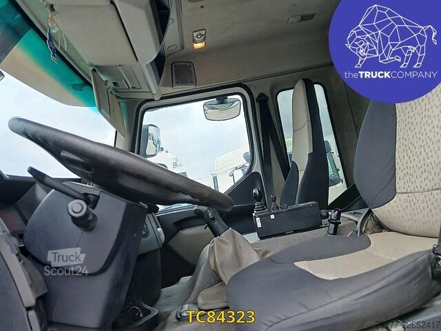 Prevoz zabojnikov Renault Kerax
