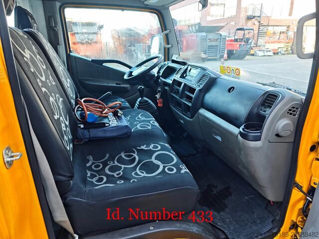 Plataforma elevadora Nissan Cabstar 35.12 NT400 GSR E179T