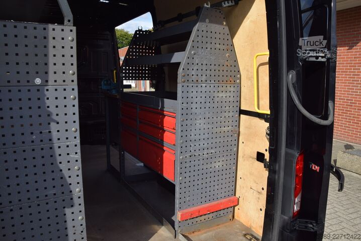 Фургон с высокой крышей VW Crafter  35 L2H2 AHK 2xSchiebetür Werkstattregale