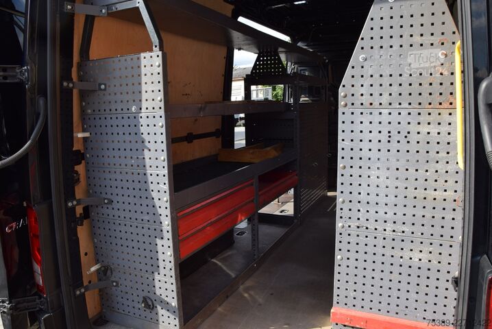 Фургон с высокой крышей VW Crafter  35 L2H2 AHK 2xSchiebetür Werkstattregale