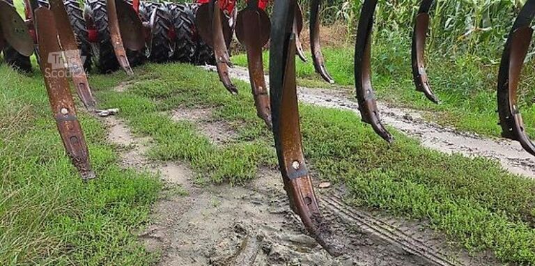 Ecēšamais kultivators Horsch Tiger 3AS