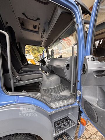 Třístranný sklápěč Mercedes-Benz Atego 824