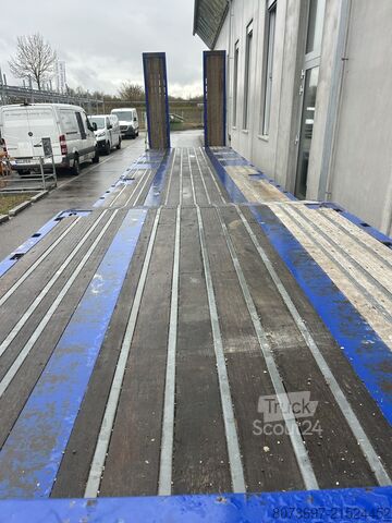 Actros Lowliner + porte-engins HRD, 252 000 km Mercedes-Benz Actros 1842