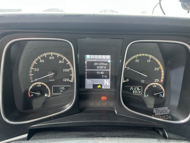 Actros Lowliner + porte-engins HRD, 252 000 km Mercedes-Benz Actros 1842
