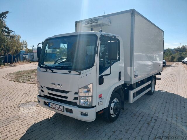 Koelwagen ISUZU Isuzu P75 3,0 Serie Blue