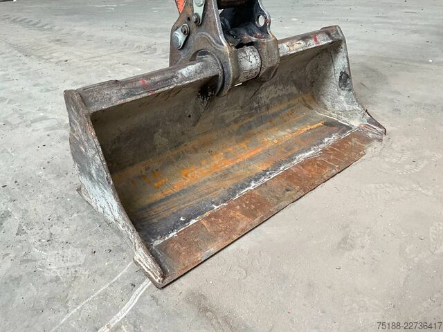 Miniexcavadora Kubota KX 037-4
