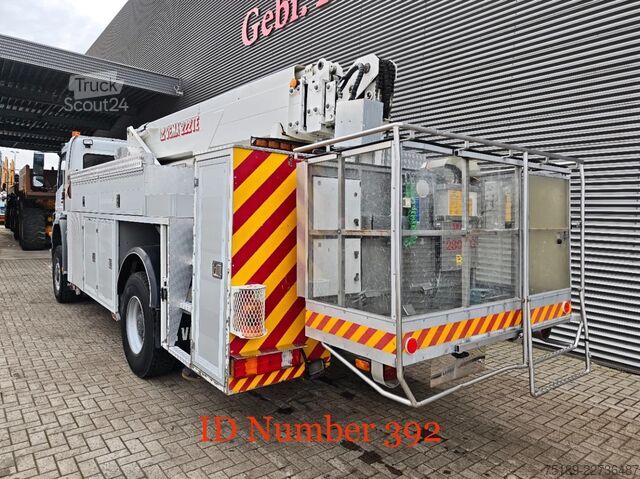 Piattaforma di sollevamento Mercedes-Benz Axor 1833 4x4 Vema 222 TE