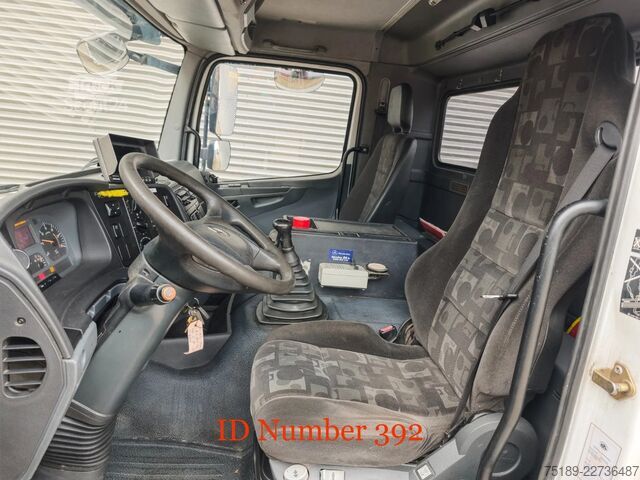 Piattaforma di sollevamento Mercedes-Benz Axor 1833 4x4 Vema 222 TE