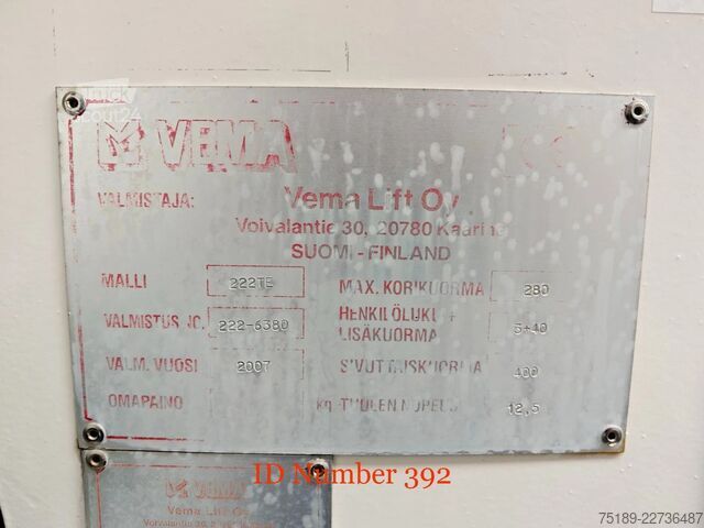 Piattaforma di sollevamento Mercedes-Benz Axor 1833 4x4 Vema 222 TE