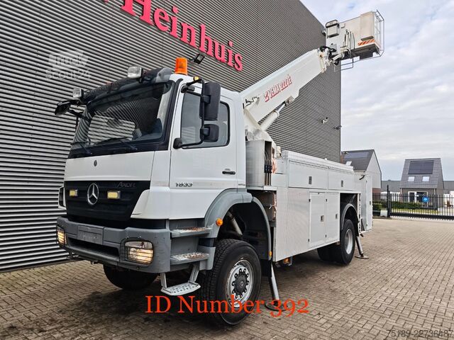 Piattaforma di sollevamento Mercedes-Benz Axor 1833 4x4 Vema 222 TE