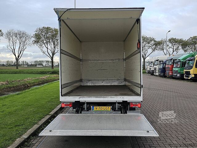 حقيبة سفر IVECO DAILY 35S18 3.0ltr ac aut. EUR6