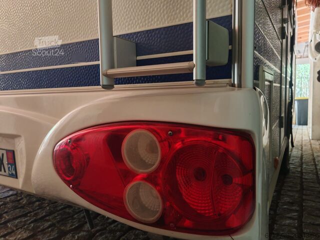 KARAVAN Hobby 400SF