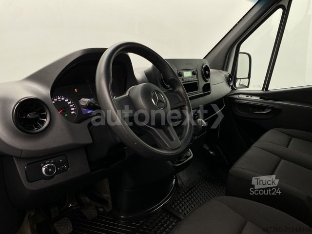 Pick-up bestelwagen MERCEDES-BENZ Sprinter 214 Pritsche *AHK* 1-HAND+3-SITZE 6493