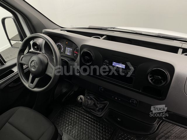 Pick-up bestelwagen MERCEDES-BENZ Sprinter 214 Pritsche *AHK* 1-HAND+3-SITZE 6493