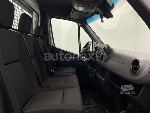 Pick-up bestelwagen MERCEDES-BENZ Sprinter 214 Pritsche *AHK* 1-HAND+3-SITZE 6493
