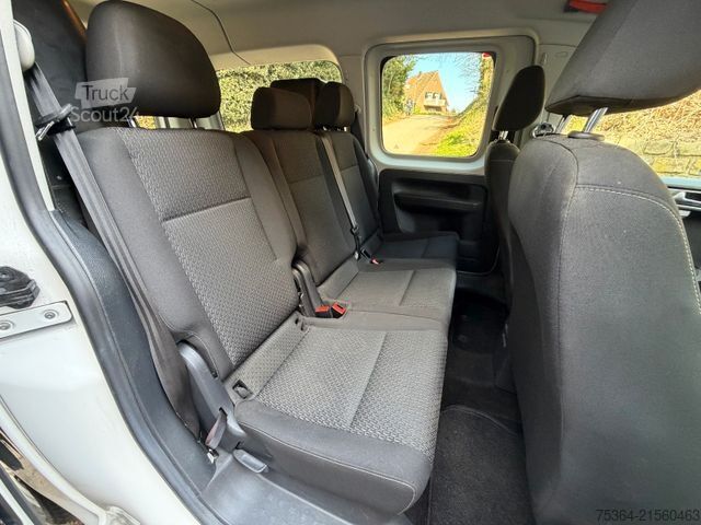 Minibus VW Caddy Maxi 1.4 TGI/CNG BlueMotion Rollstuhlrampe