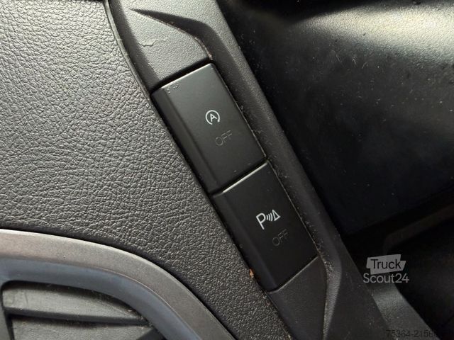 Minibus FORD Transit Custom 2.0 TdCi L1H1 9Sitze Motor Defect