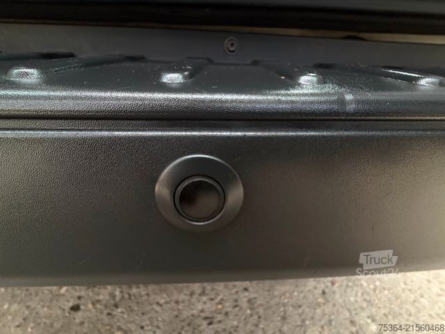 Minibus FORD Transit Custom 2.0 TdCi L1H1 9Sitze Motor Defect