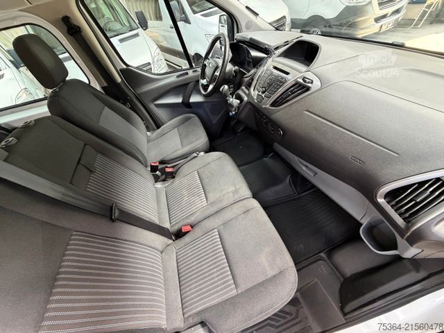 Minibus FORD Transit Custom 2.0 TdCi L1H1 9Sitze Motor Defect