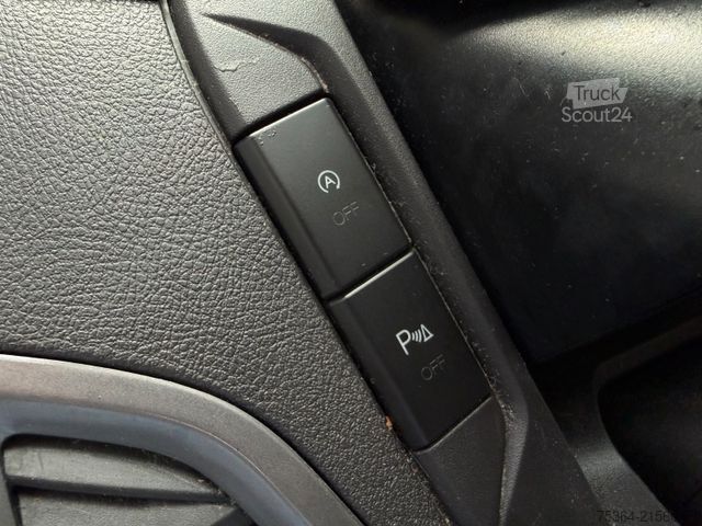 Minibus FORD Transit Custom 2.0 TdCi L1H1 9Sitze Motor Defect