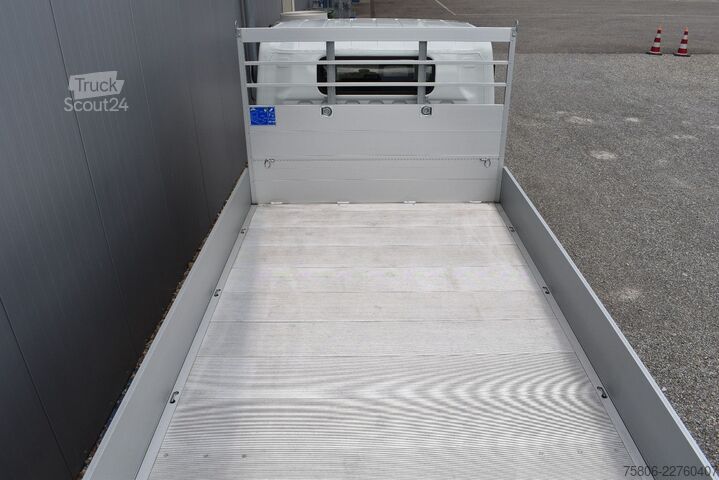 Pick-up kombi FUSO eCanter 4C15e 3Sitze Pritsche