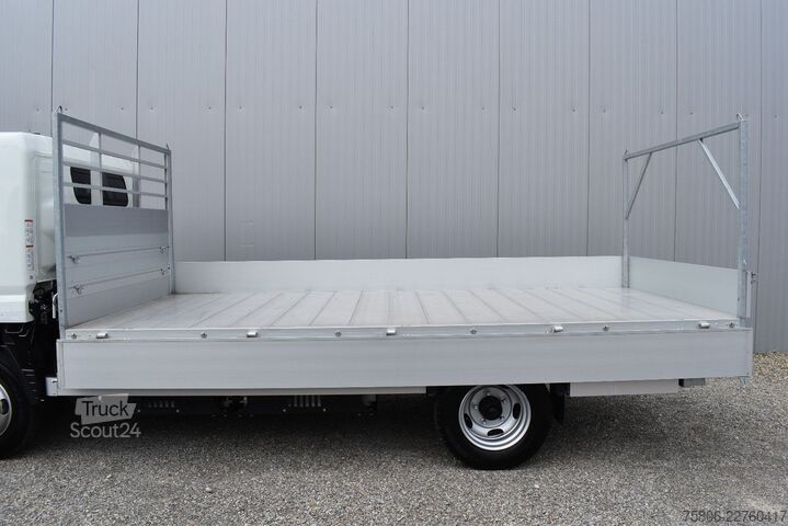 Pick-up kombi FUSO eCanter 4C15e 3Sitze Pritsche