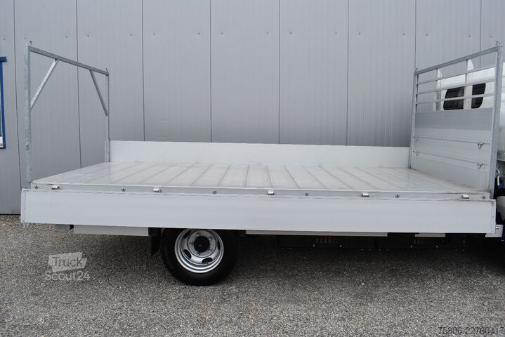 Pick-up kombi FUSO eCanter 4C15e 3Sitze Pritsche