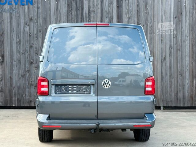 Slēgtais furgons VW T6 Transporter 2.0 TDI 2x Schiebetür AHK Tempom.