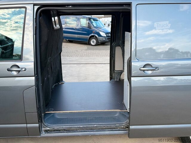 Slēgtais furgons VW T6 Transporter 2.0 TDI 2x Schiebetür AHK Tempom.
