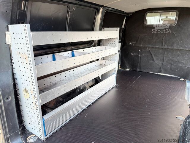 Slēgtais furgons VW T6 Transporter 2.0 TDI 2x Schiebetür AHK Tempom.
