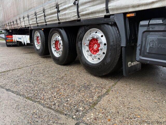 Öppen semitrailer med kapell KRONE Bordwände, Alufelgen, 2 x Liftachse, safety roof